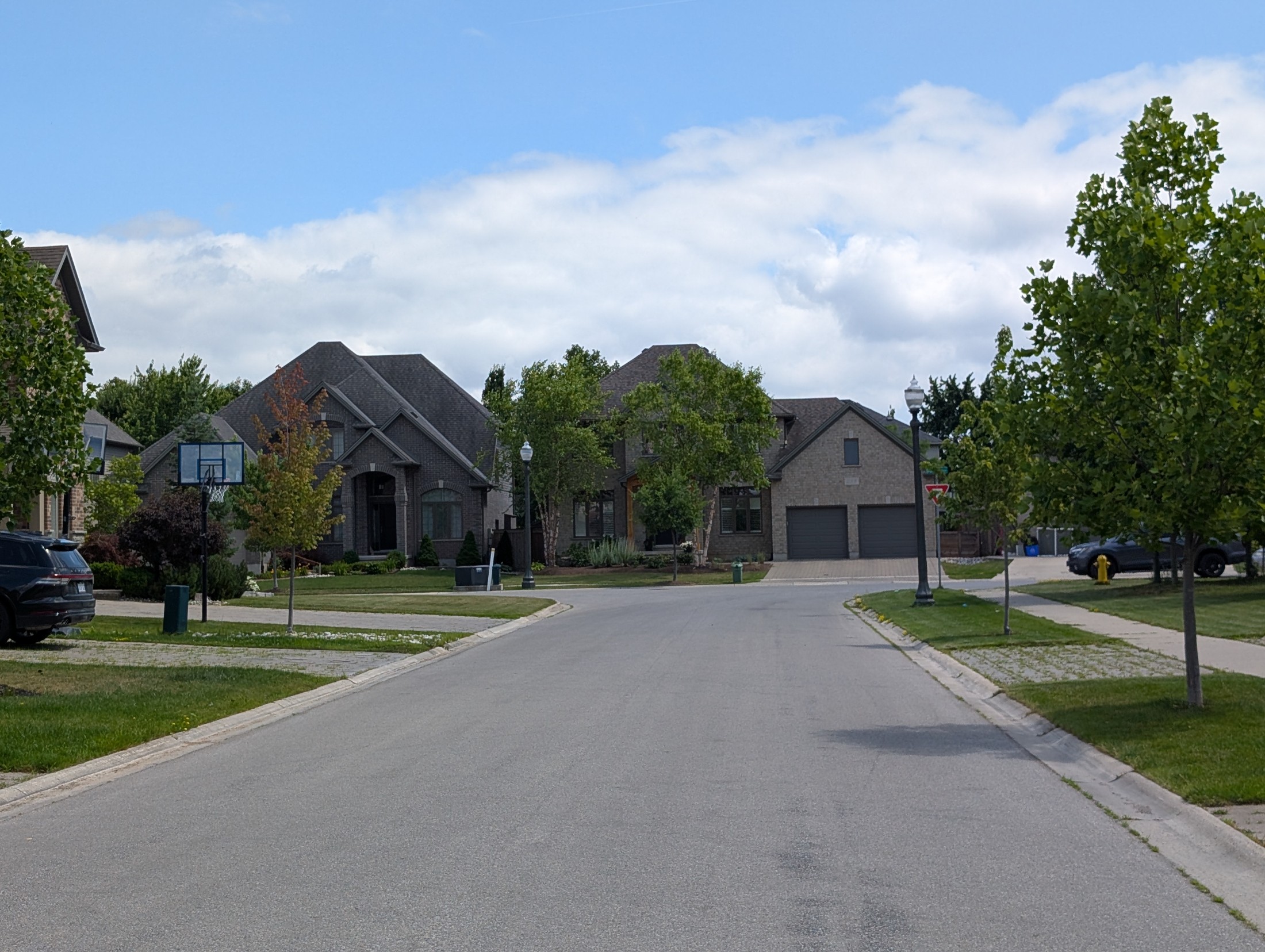 Sunningdale London Ontario Neighbourhood